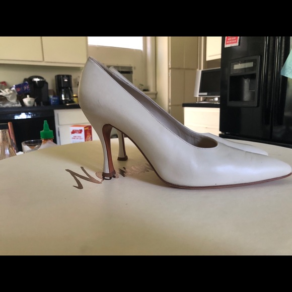 Giorgio Armani Pumps - Picture 2 of 6